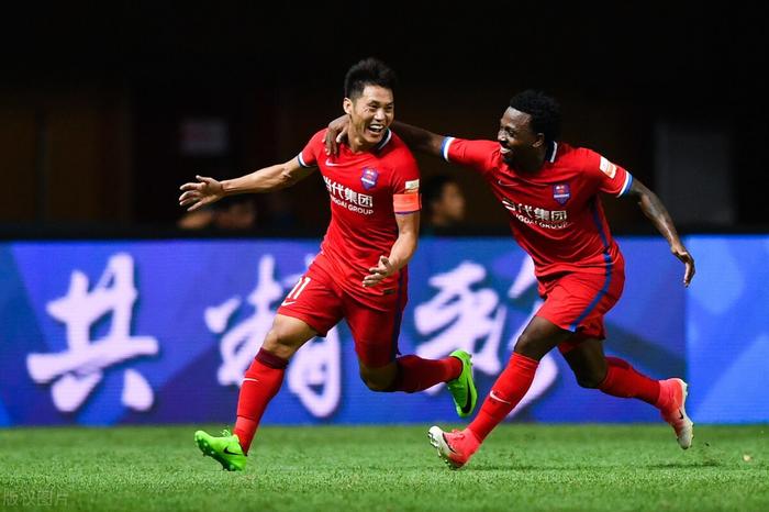 开云体育官方网站-红色坦克！重庆力帆队在亚冠比赛中大获全胜的简单介绍