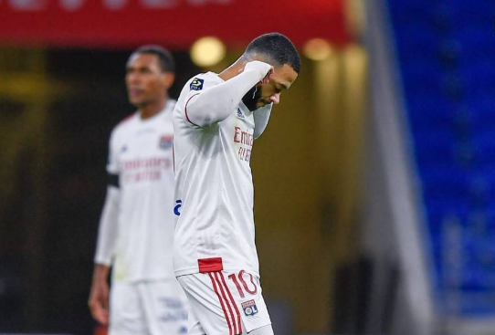 包含朗斯客场胜里昂,惊险地保住保级希望的词条 包含朗斯客场胜里昂,惊险地保住保级希望的词条