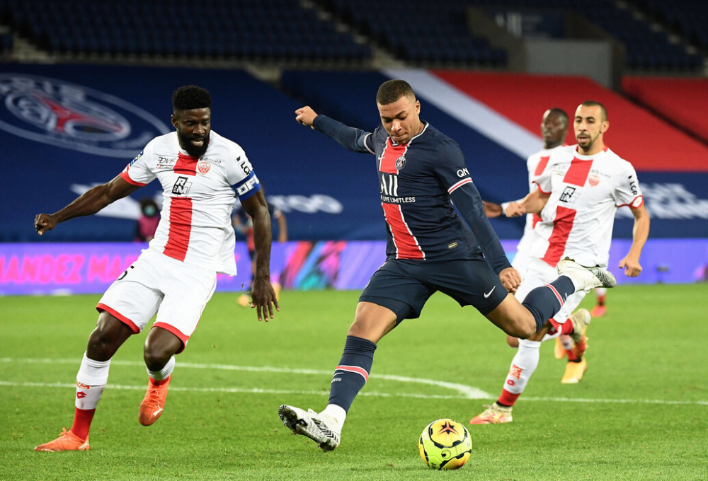 马赛战胜阿米恩，取得客场连胜的简单介绍