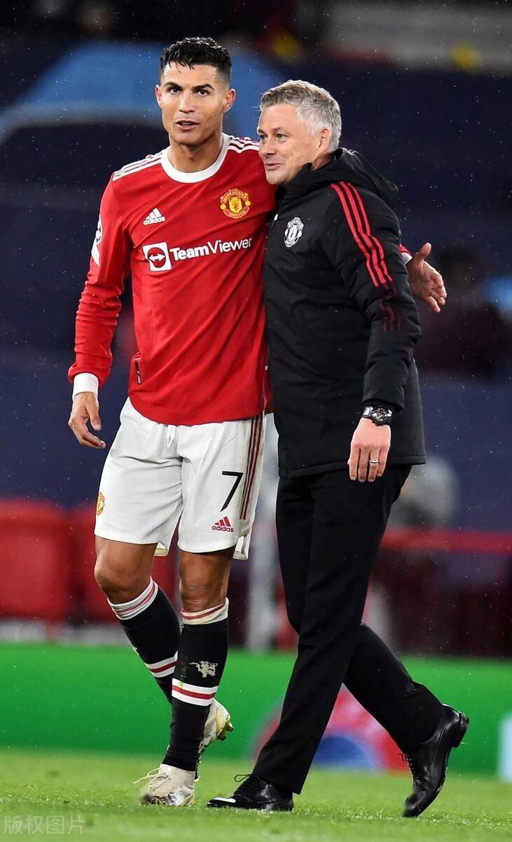 开云下载-佛罗伦萨客场逆转，取得关键胜利