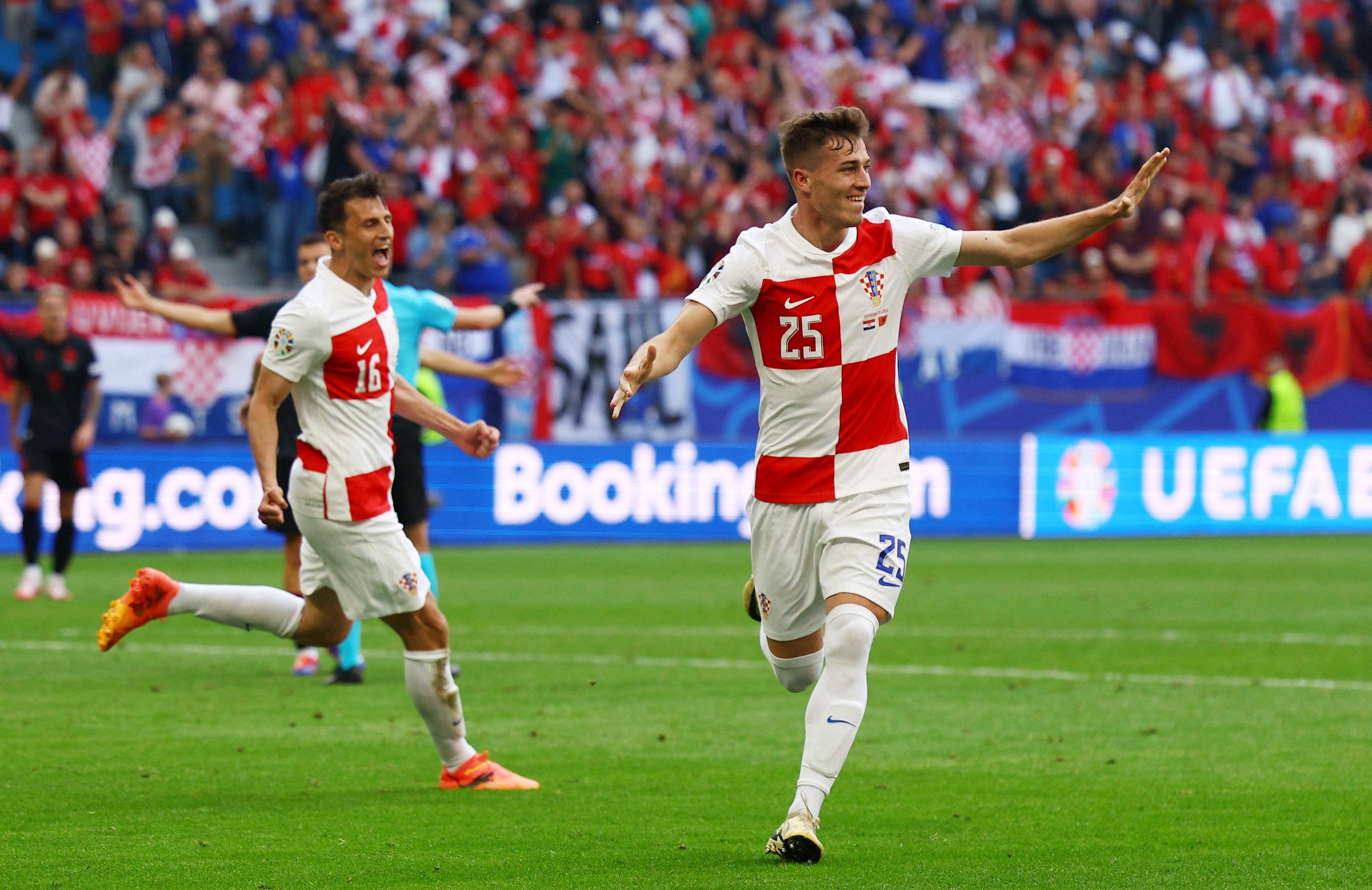 开云体育app-克罗地亚击败瑞典，闪耀欧洲足坛的明星