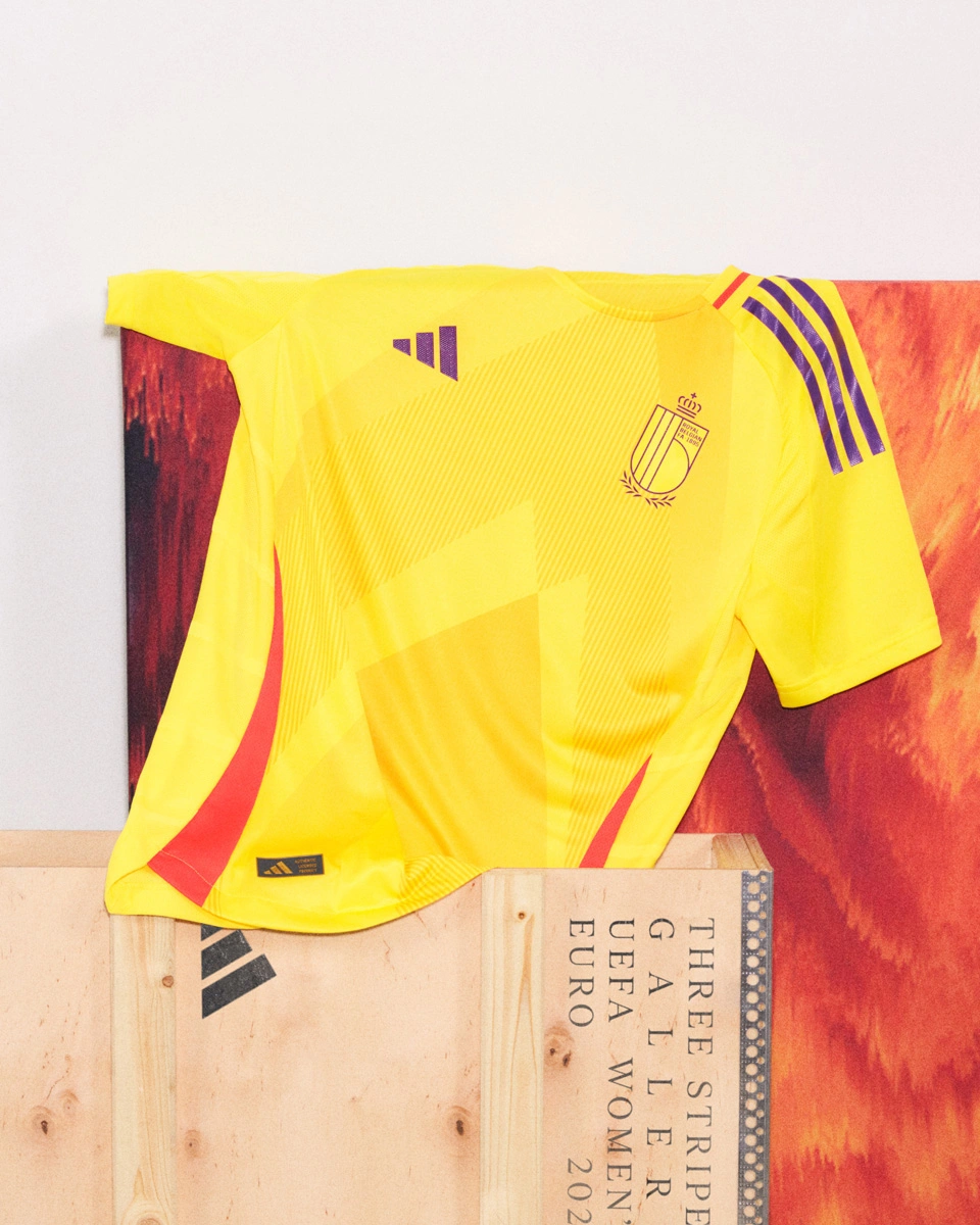 比利时联赛俱乐部宣布推出新赛季球衣设计 比利时联赛俱乐部宣布推出新赛季球衣设计