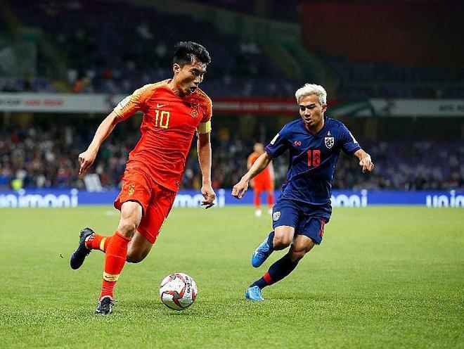 开云官网-着眼全球篮球发展，青年球员努力拼搏向前进的简单介绍