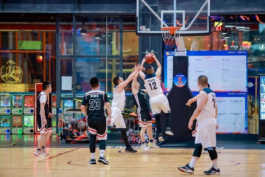 开云体育中国-热血对决激情开战，足球风云再掀巅峰之战的简单介绍