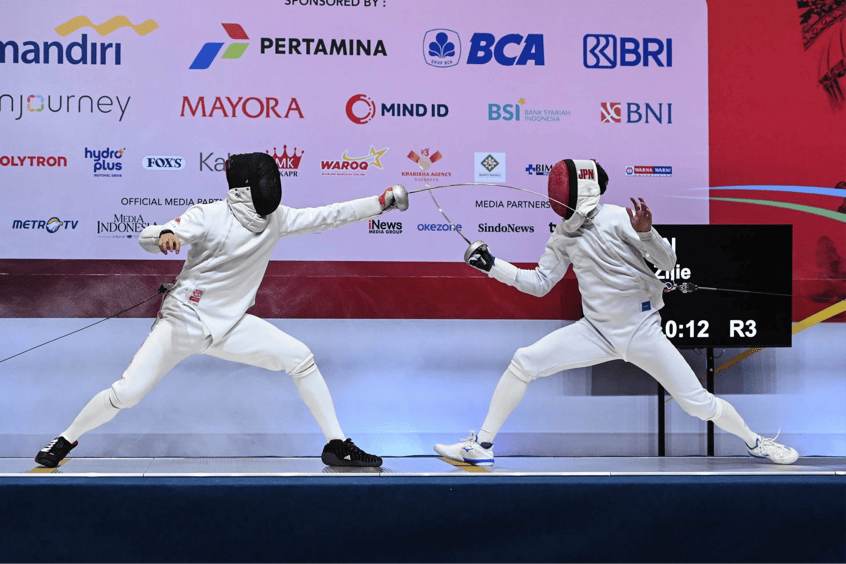 开云体育官网-韩国击剑运动员夺冠，喜添金牌