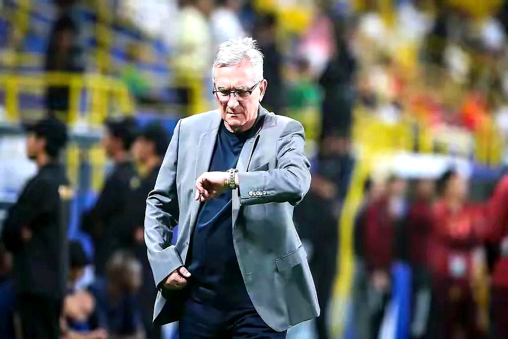 开云下载-塞尔维亚门将成功化解多次危机