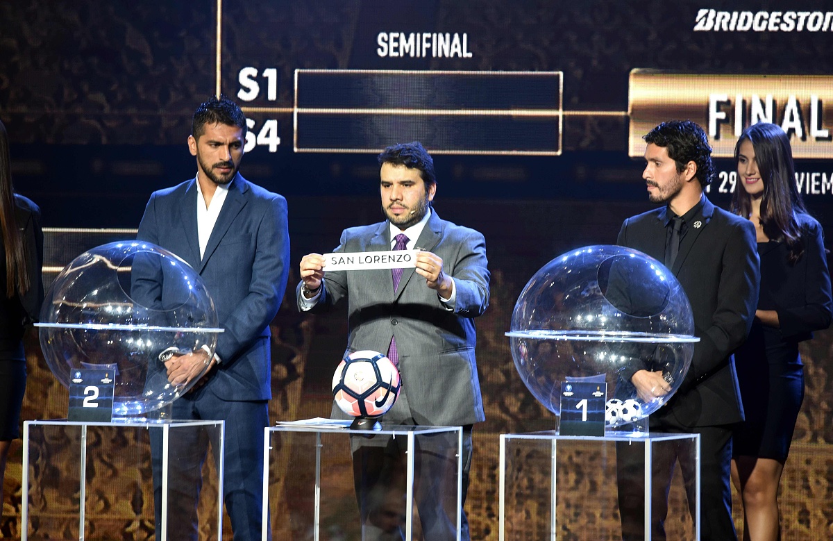 开云体育官网-关于欧洲杯赛上精彩比赛连连，球迷热情高涨的信息