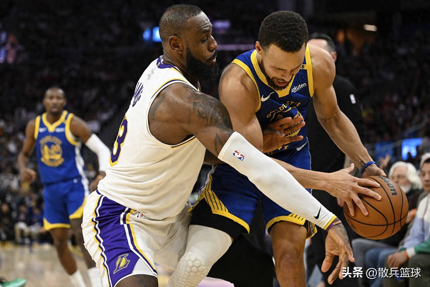 开云体育平台APP-詹皇碾压老鹰，杜兰特吐槽记者争议