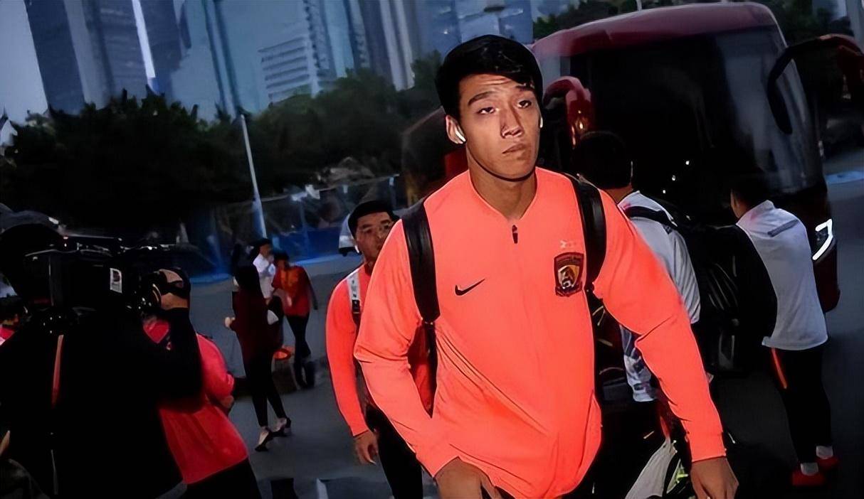 关于鲁能新任主教练赢得球迷认可，战术调整有效的信息