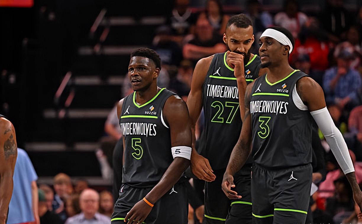 森林狼全队亮眼表现，助球队连胜创造历史的简单介绍