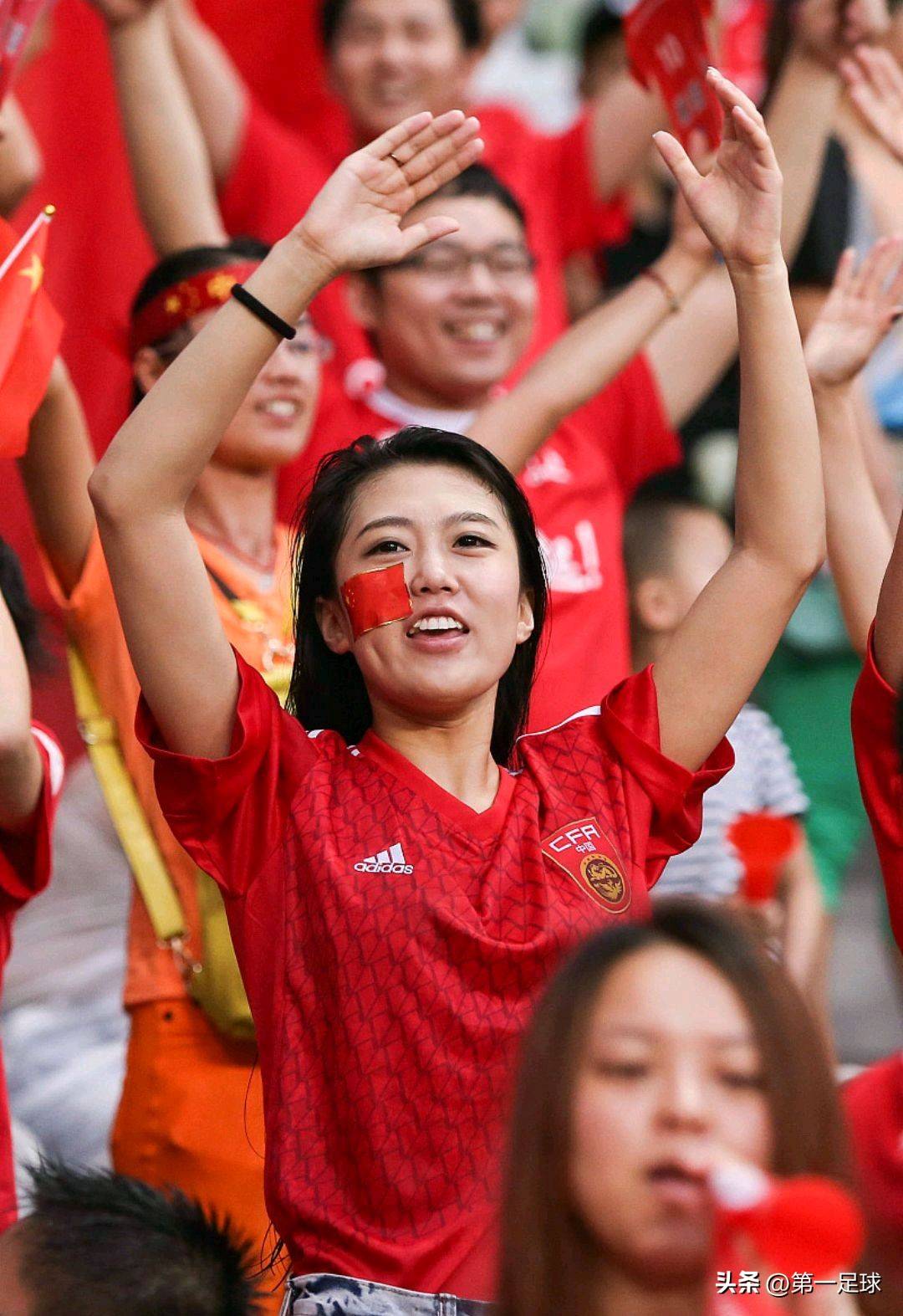 国足女队在比赛中表现抢眼,挑战自我的简单介绍 国足女队在比赛中表现抢眼,挑战自我的简单介绍