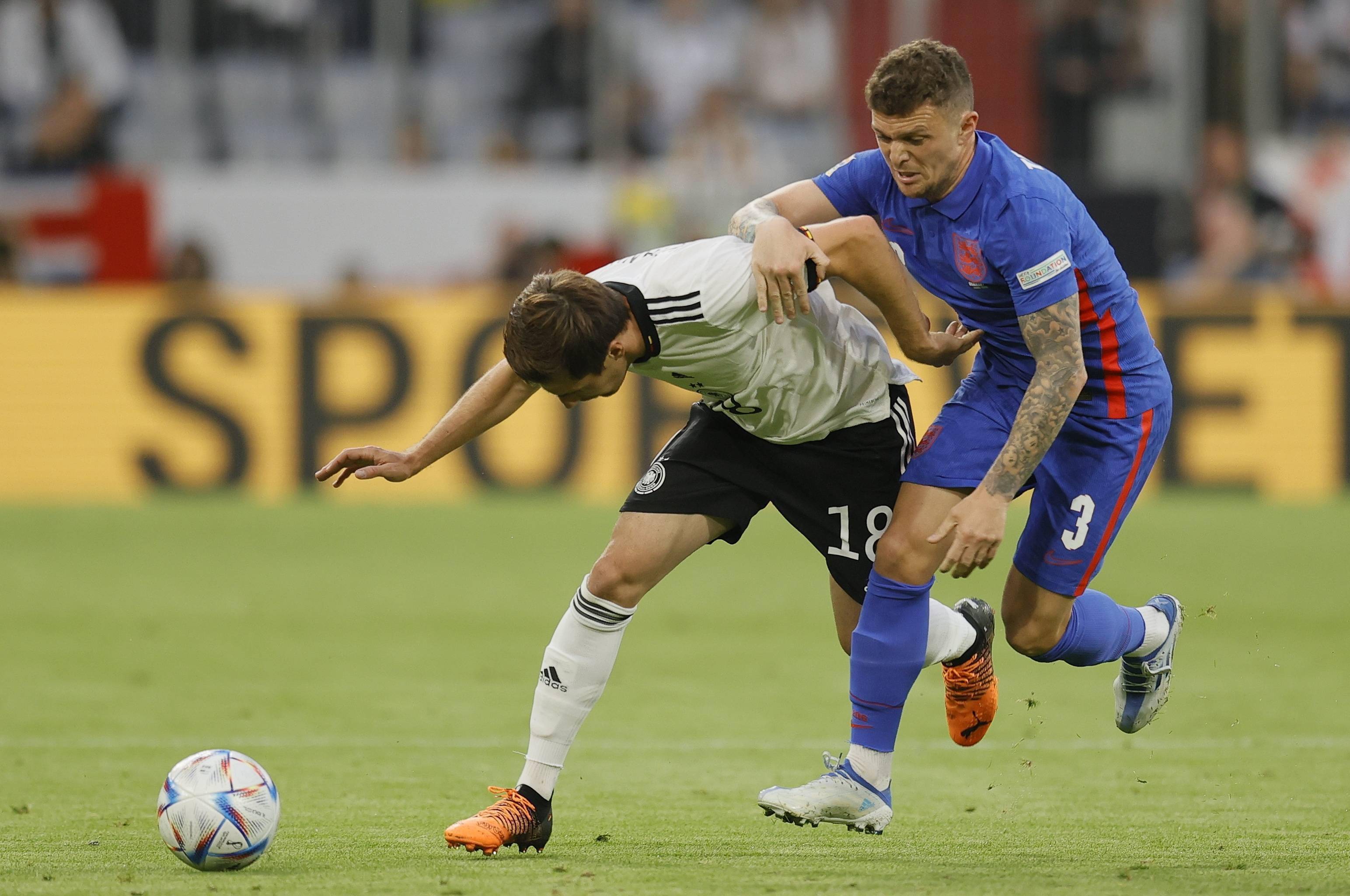 英格兰鏖战克罗地亚，阿尔巴制霸全场的简单介绍