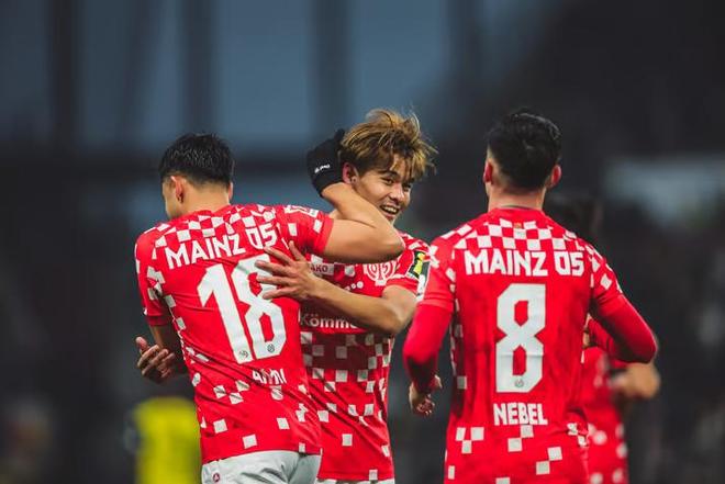 勒沃库森完胜土耳其,萨内统治全场 勒沃库森完胜土耳其,萨内统治全场